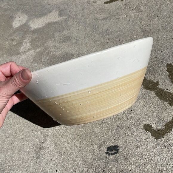 Home Depot | 10 in. Farmhouse White Bowl Planter - Picture 4 of 9